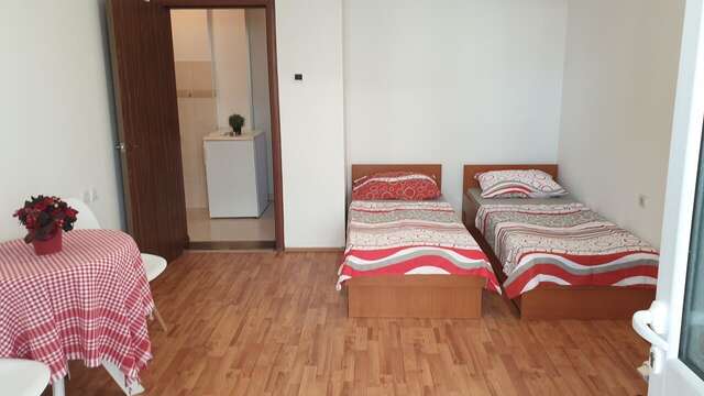 Отели типа «постель и завтрак» Vladimir Apartments Шушань-14